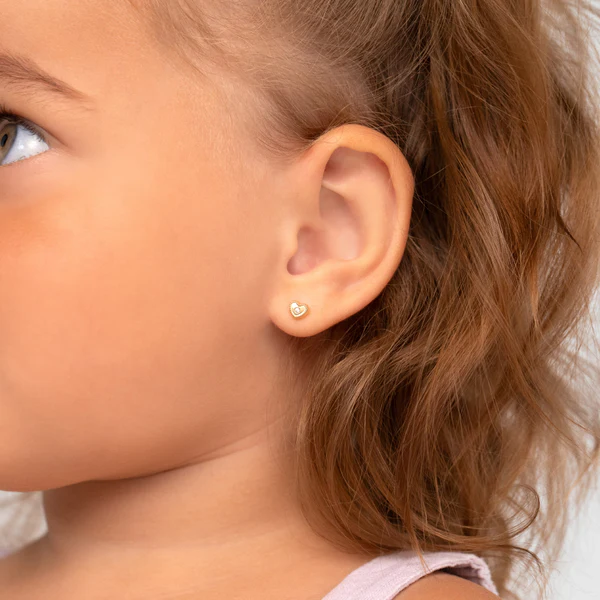 Boucles d'oreilles en or 14 carats serties d'un cœur - IN SEASON JEWELRY