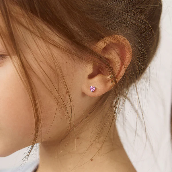 Boucles d'oreilles enfant solitaire cœur avec pierre de naissance CZ - IN SEASON JEWELRY